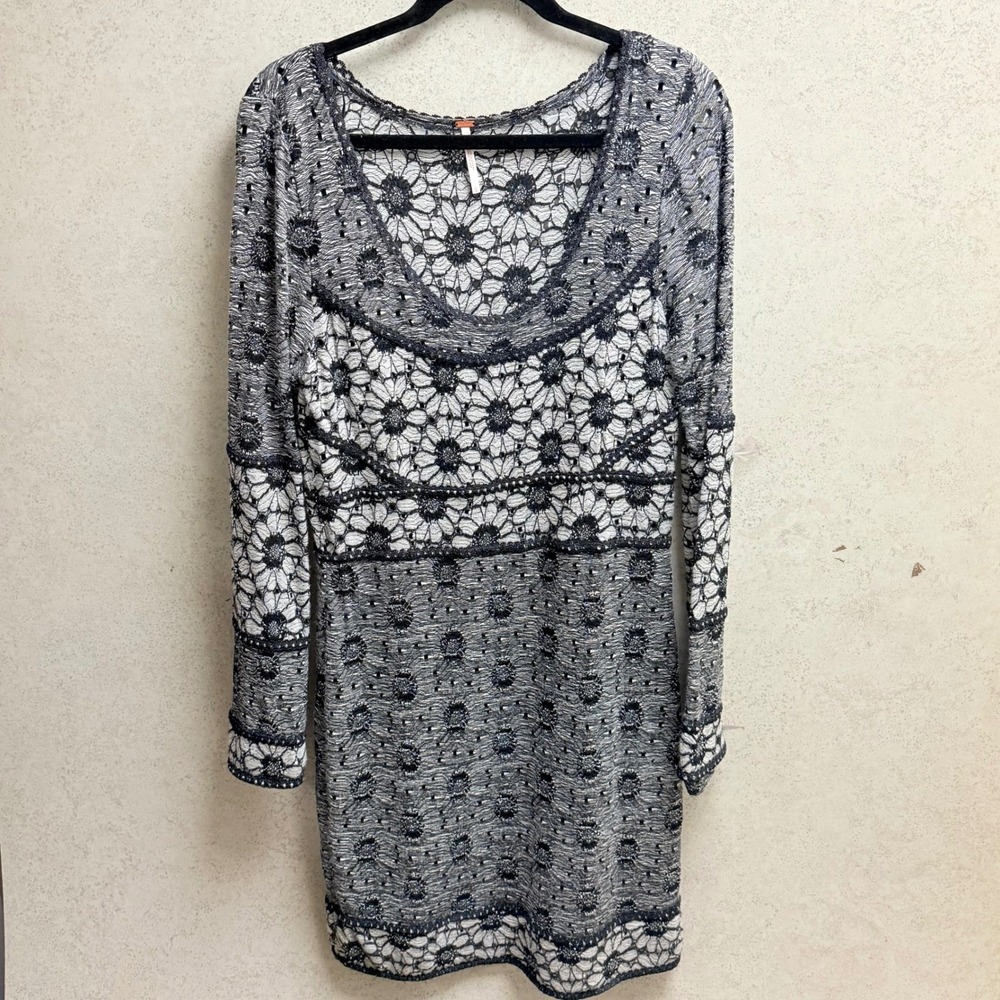 Free People‎ L Women Black White Floral Lace Lined Body Con Boho Mini Dress